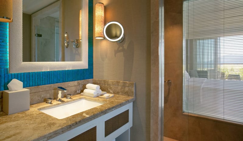 CARESSE HOTEL - DELUXE ROOM DRESSING ROOM